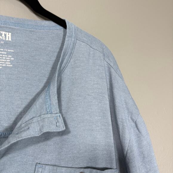 Duluth Trading Company Men's Blue Henley Pocket Tee - Size 2XL - Short Sleeves - Picture 2 of 6